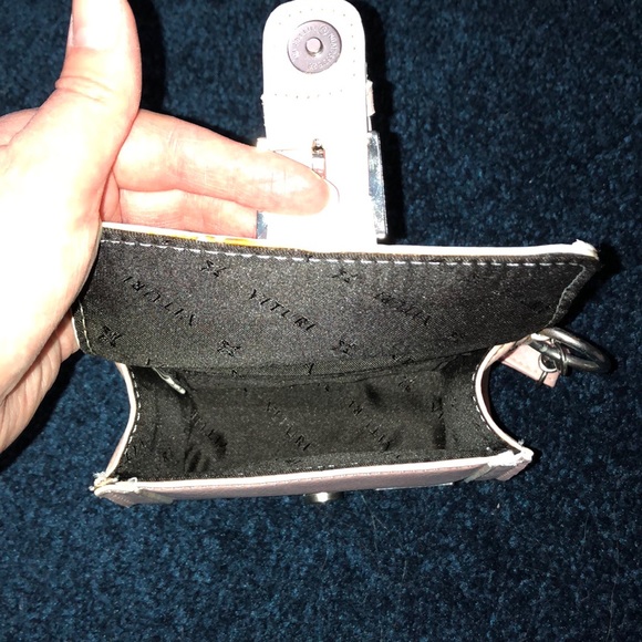 Camera case - Picture 4 of 5